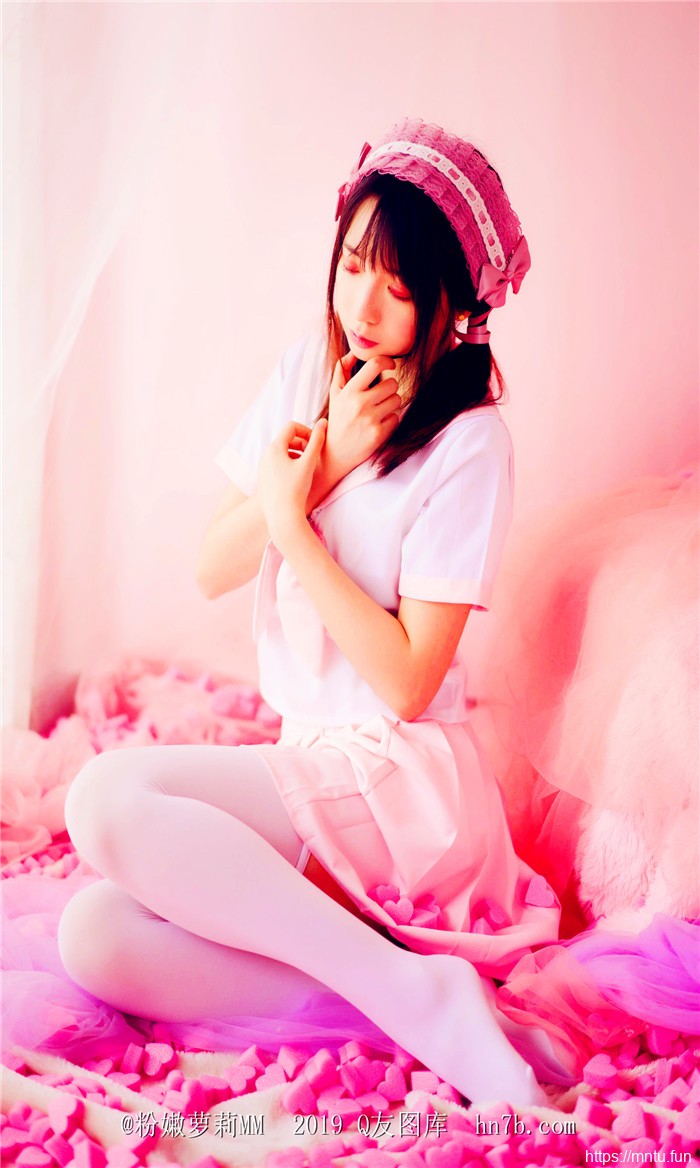 清纯美女成熟自拍照摄影粉红色的回忆