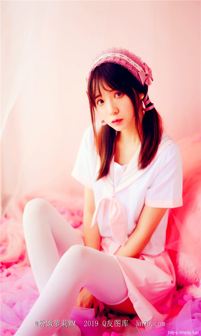 清纯美女成熟自拍照摄影粉红色的回忆