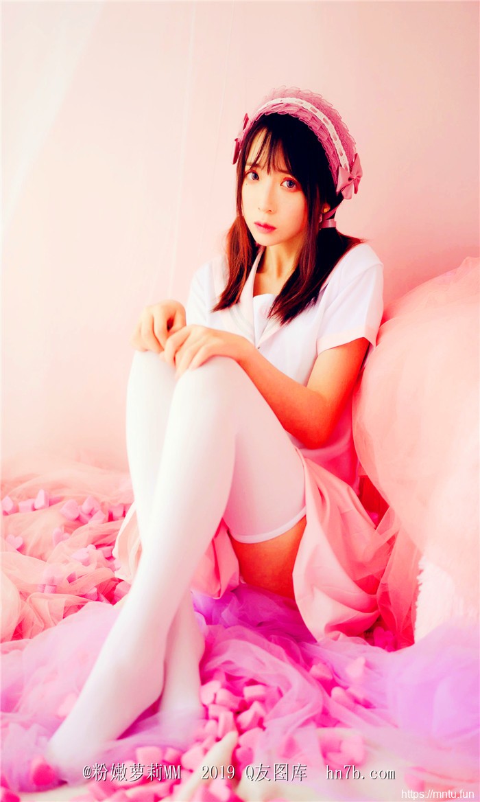 清纯美女成熟自拍照摄影粉红色的回忆