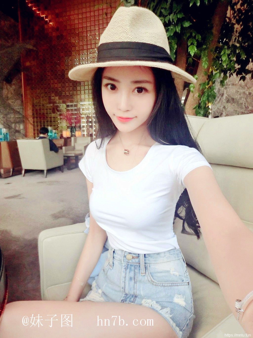 青春美女妹子图223期：留着我们的青春岁月