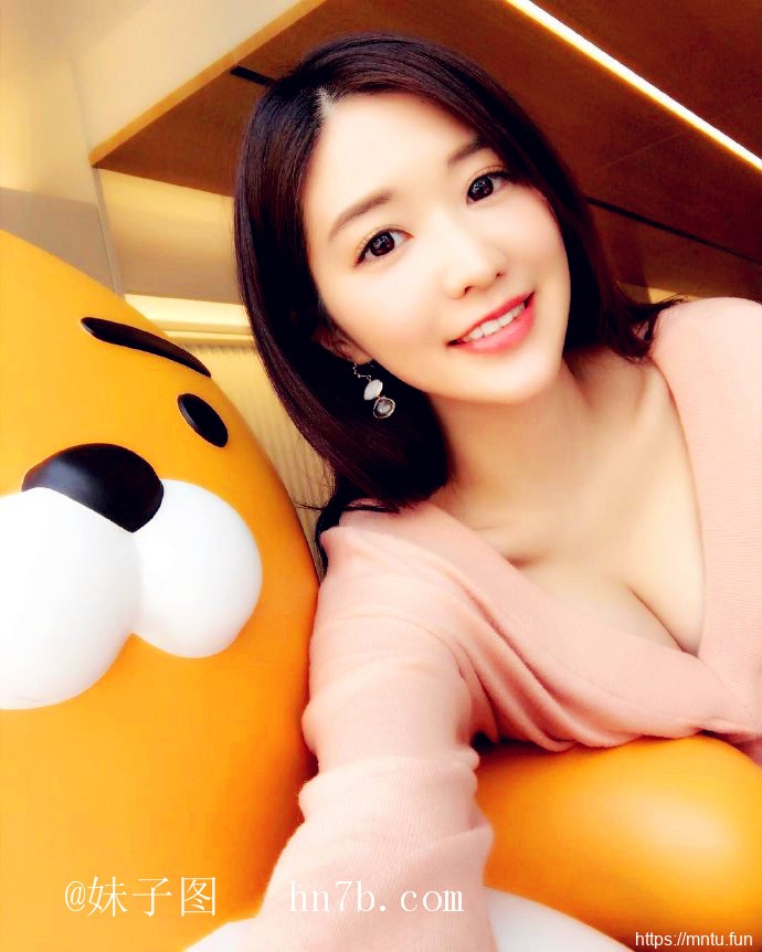 青春美女妹子图223期：留着我们的青春岁月