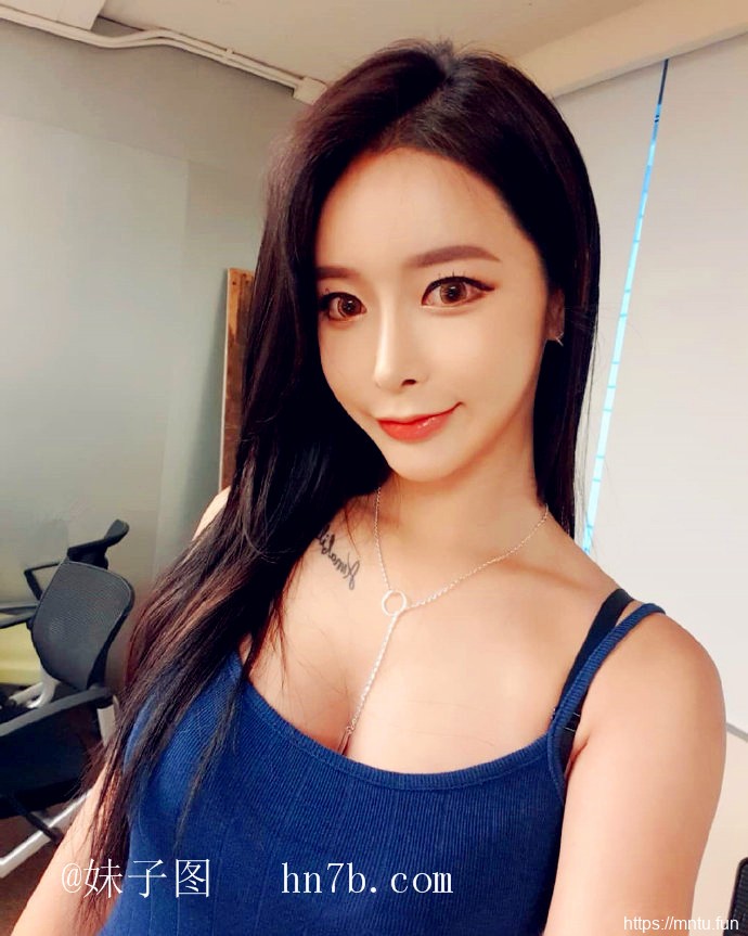 青春美女妹子图223期：留着我们的青春岁月