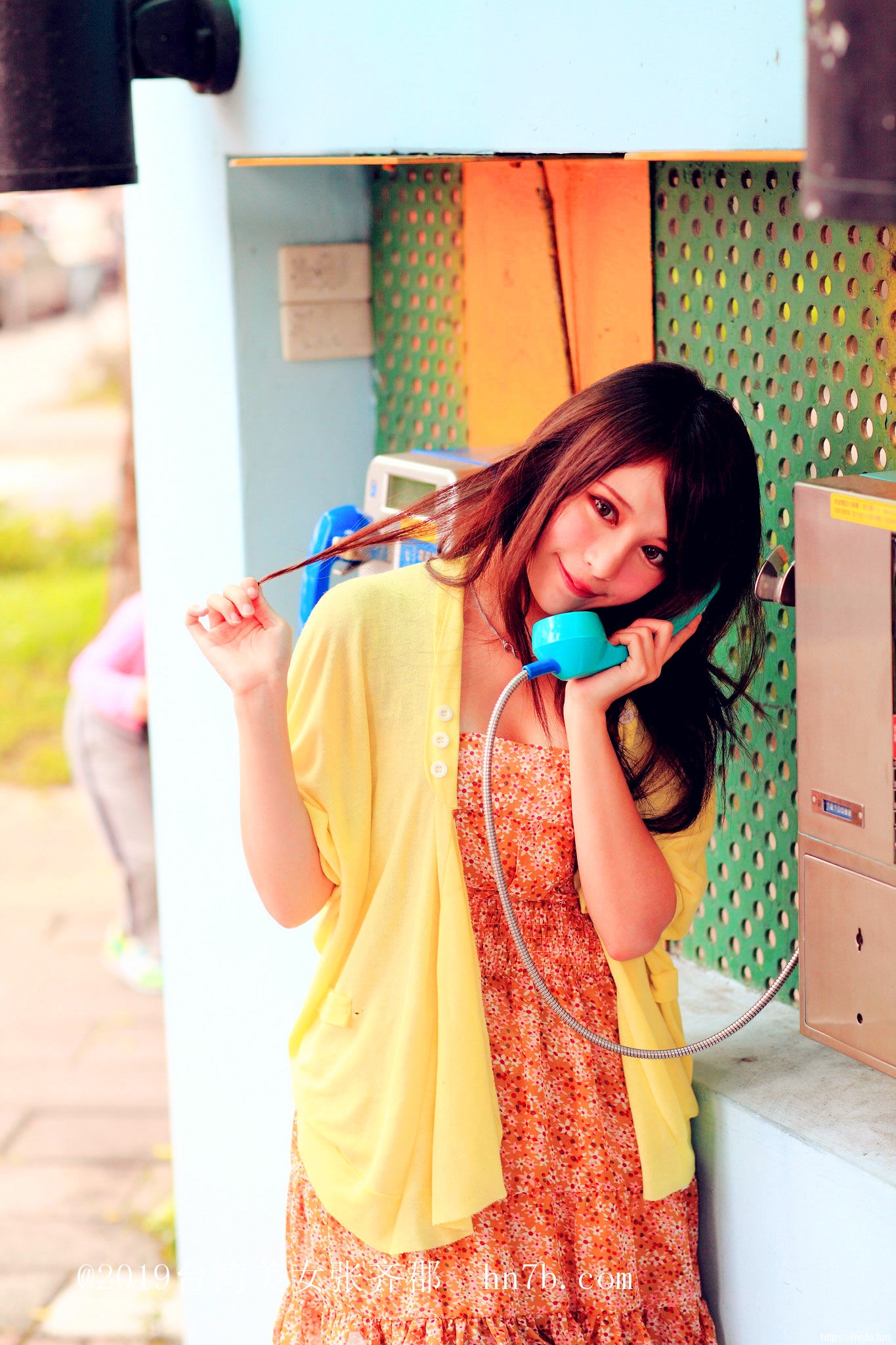 制服诱惑美女张齐郡丝袜美腿摄影