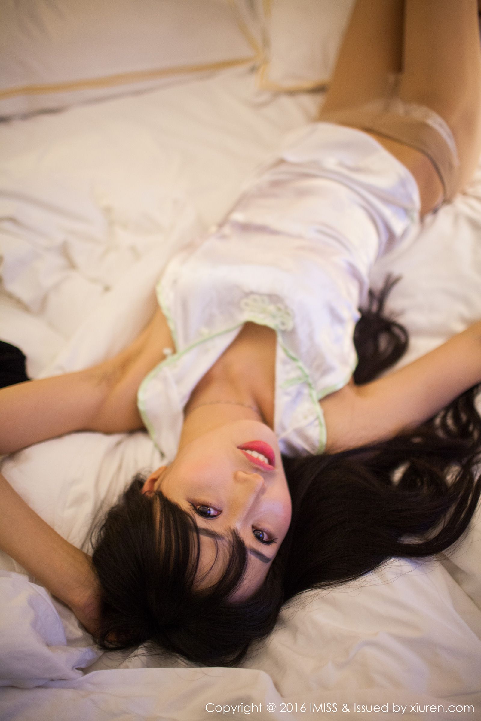 [IMiss爱蜜社] VOL.122 石心琪 &#8211; 丝袜睡衣系列[54P]
