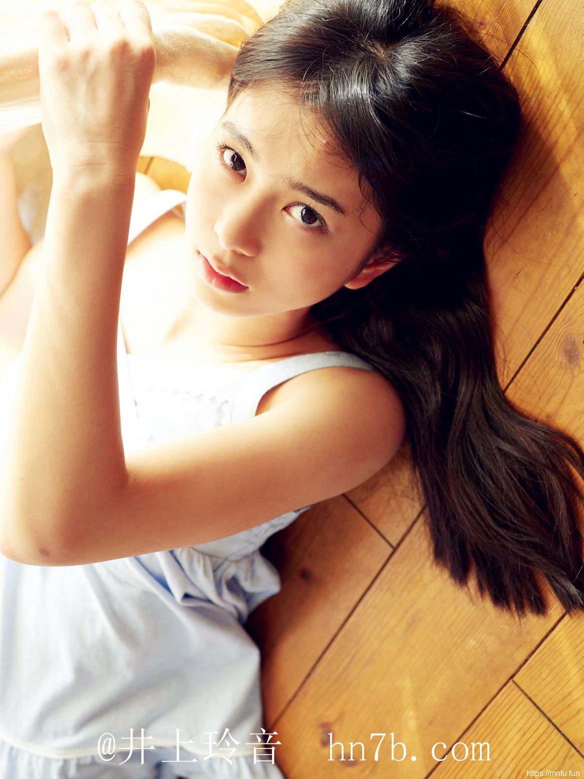 清纯日本小妹井上玲音野外大秀写真摄影