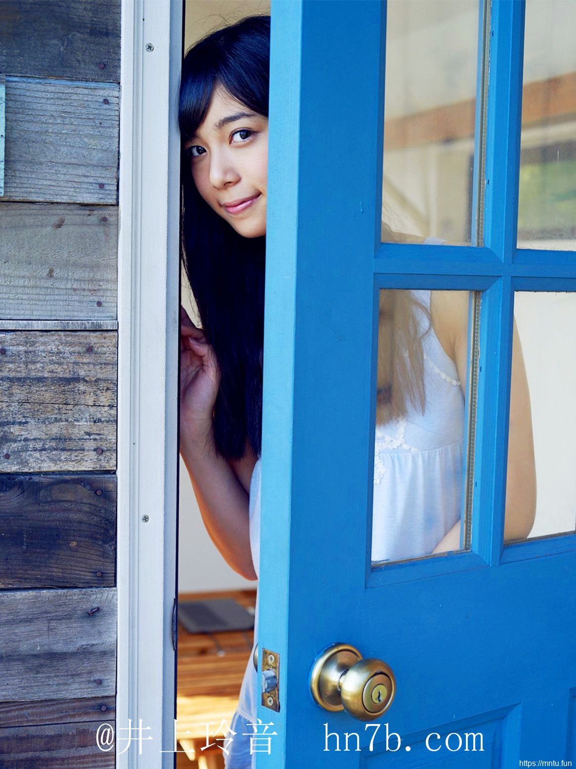 清纯日本小妹井上玲音野外大秀写真摄影