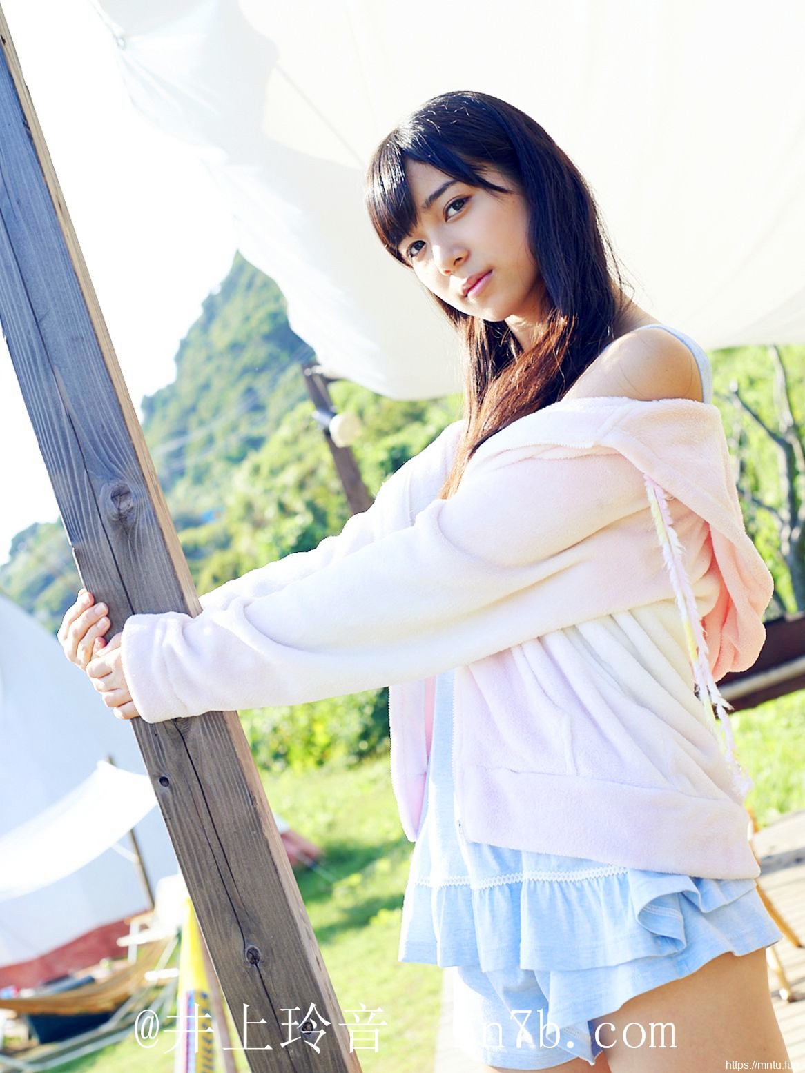 清纯日本小妹井上玲音野外大秀写真摄影