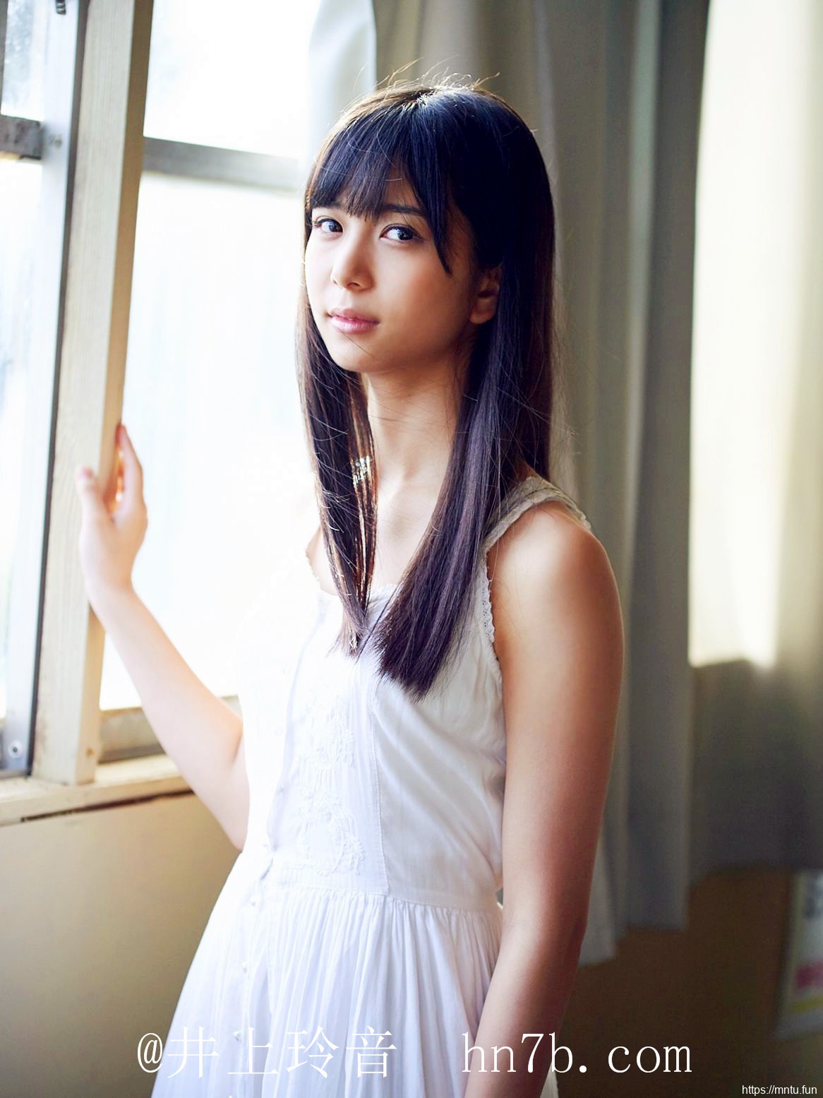 清纯日本小妹井上玲音野外大秀写真摄影