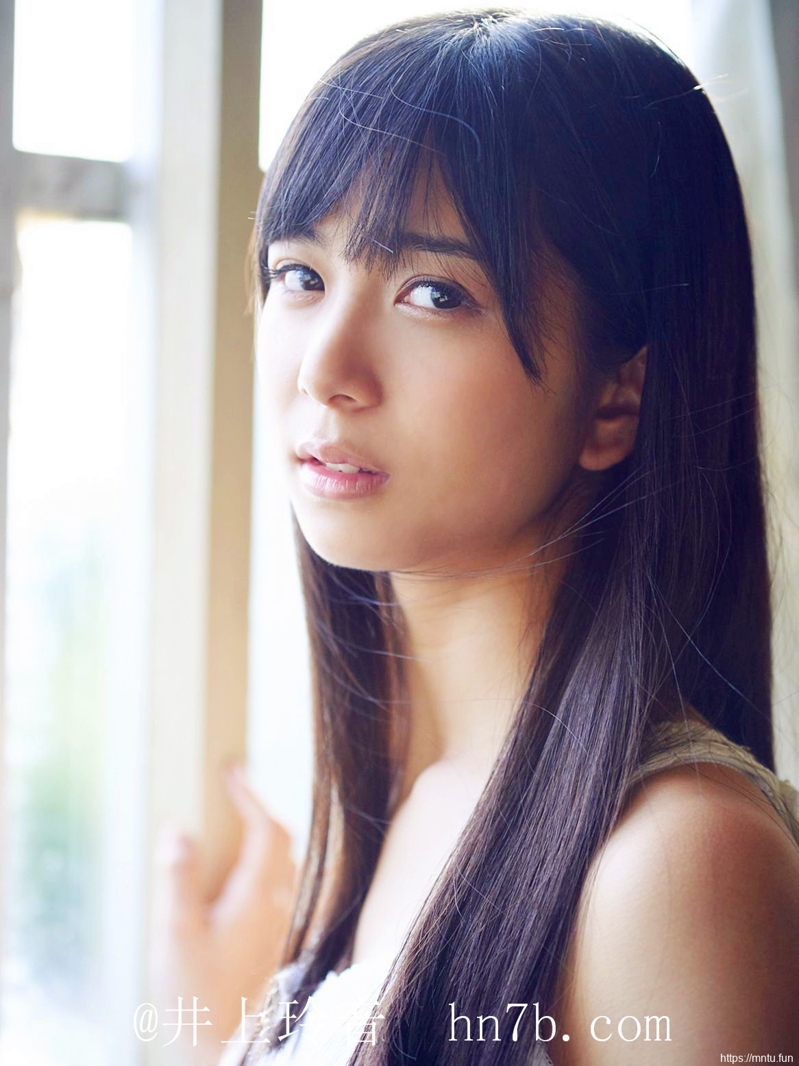 清纯日本小妹井上玲音野外大秀写真摄影