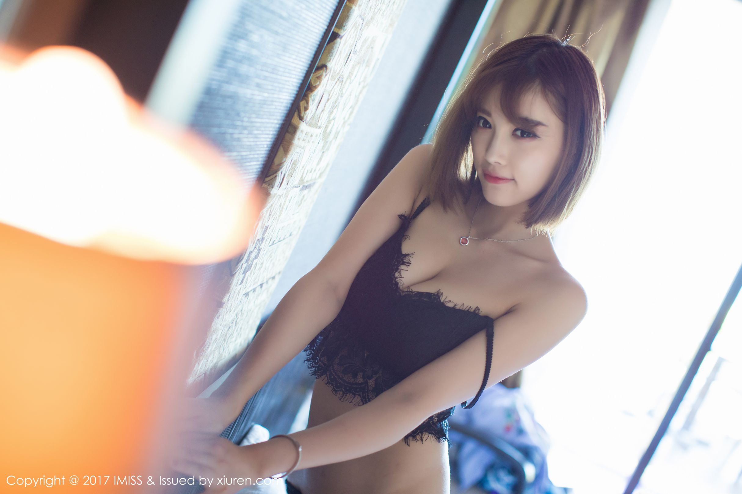 [IMiss爱蜜社] Vol.161 杨晨晨sugar &#8211; 黑丝美腿+蕾丝内衣诱惑~ 图片[51P]