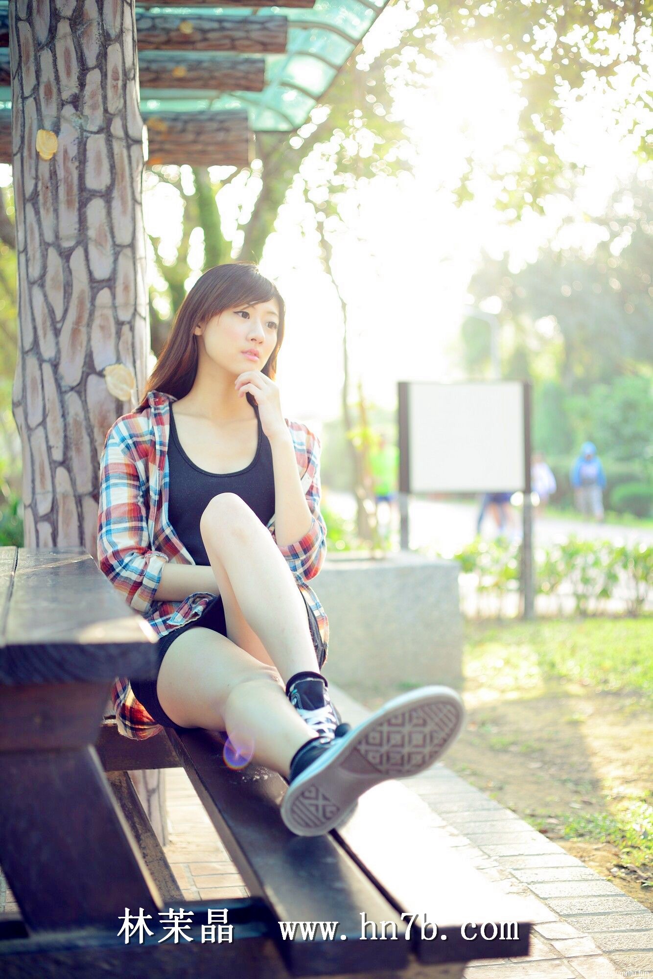 台湾美女图片林茉晶人体艺术摄影