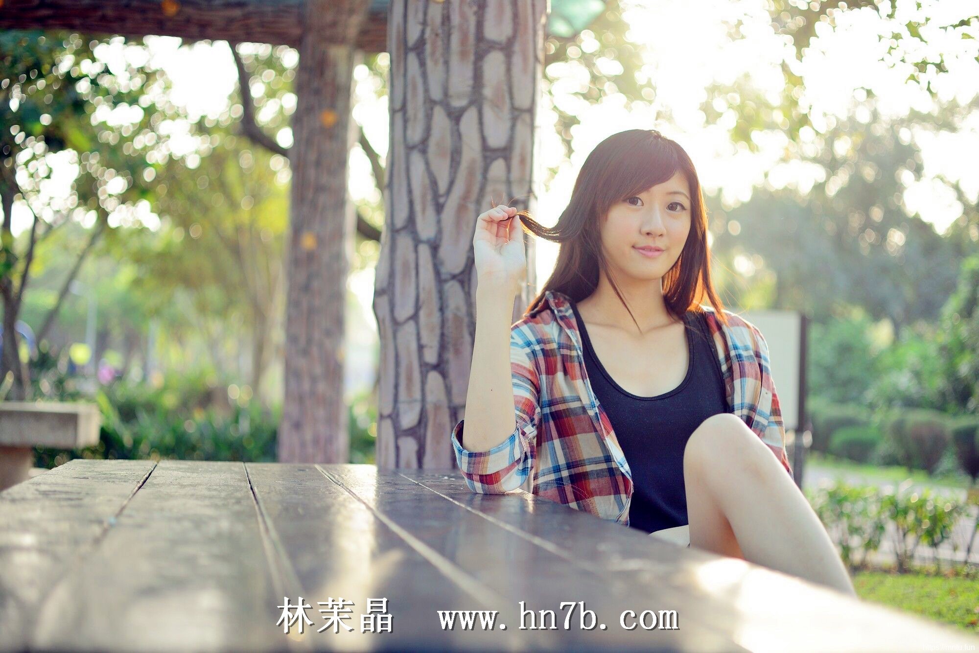 台湾美女图片林茉晶人体艺术摄影