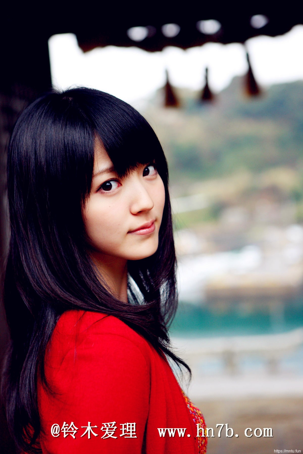 清新极品女神气质养眼美女铃木爱理户外摄影