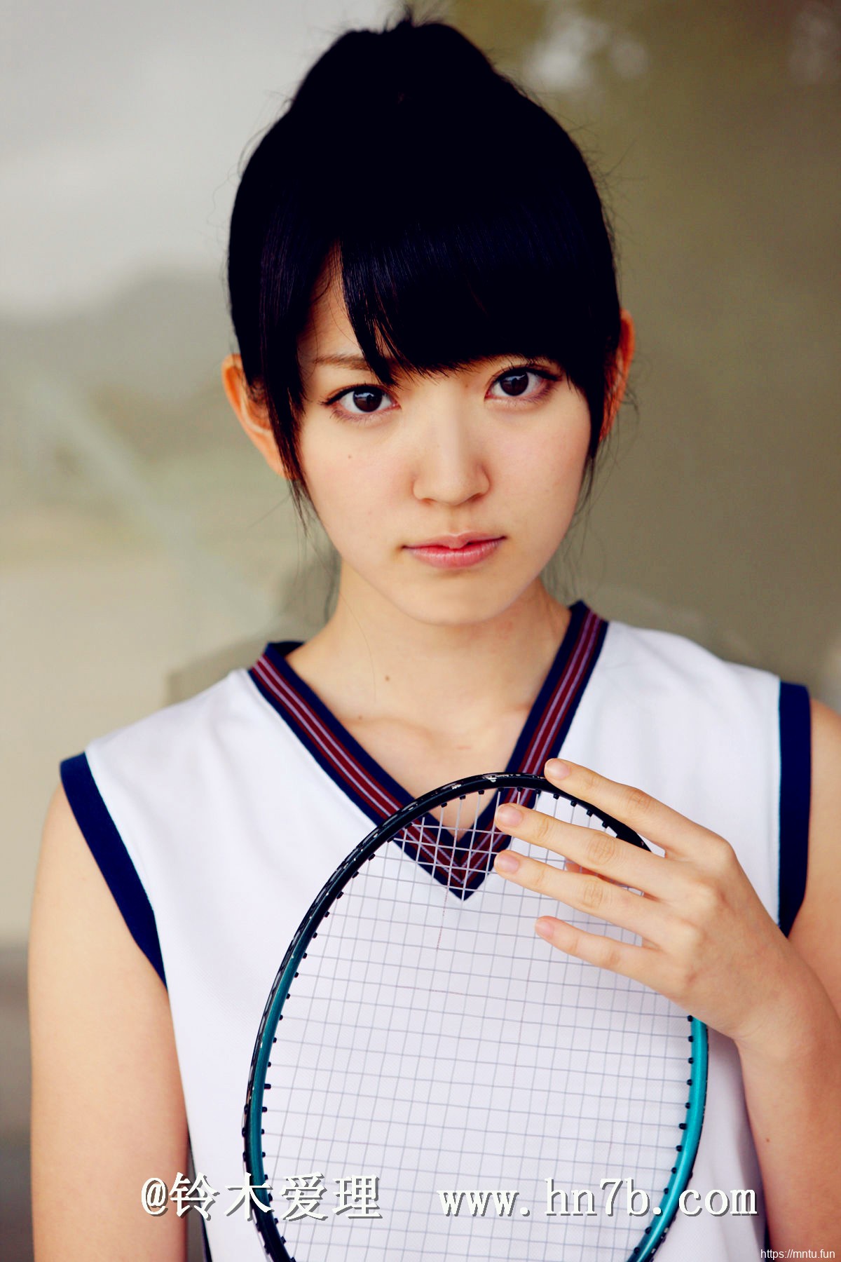 清新极品女神气质养眼美女铃木爱理户外摄影