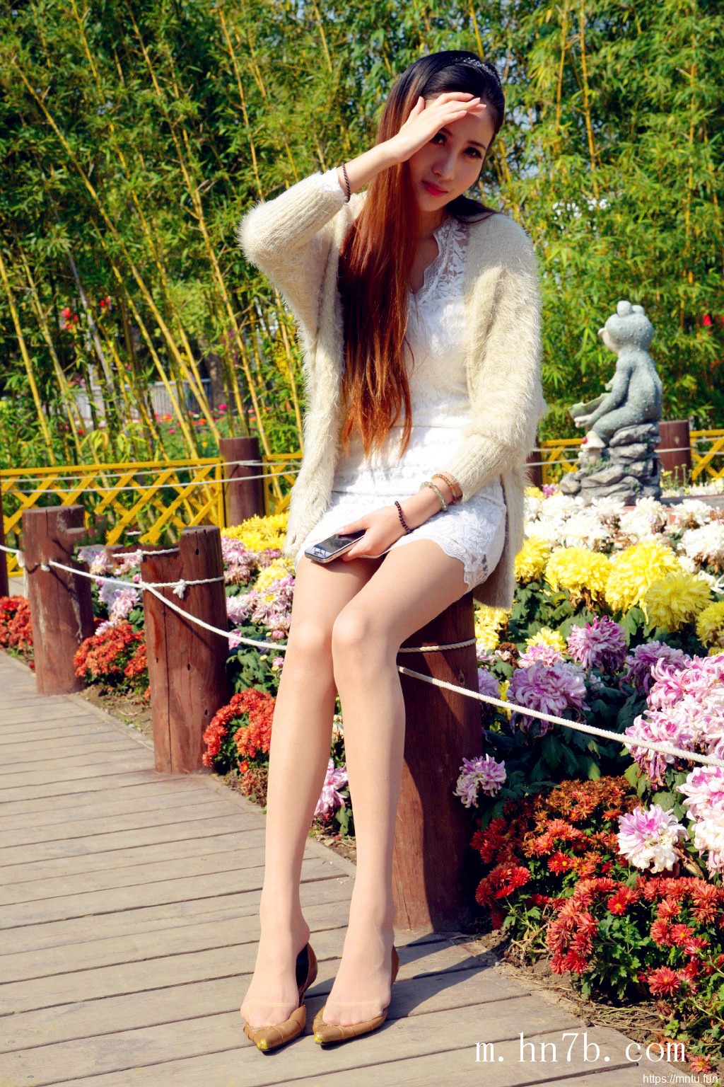 成熟街拍美女艺术图片大全