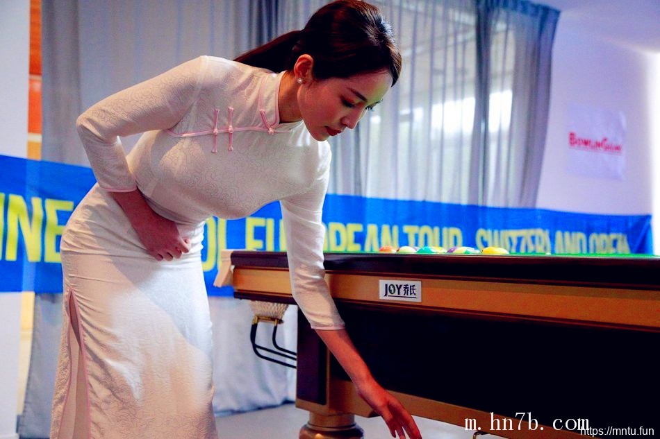 成熟街拍美女艺术图片大全