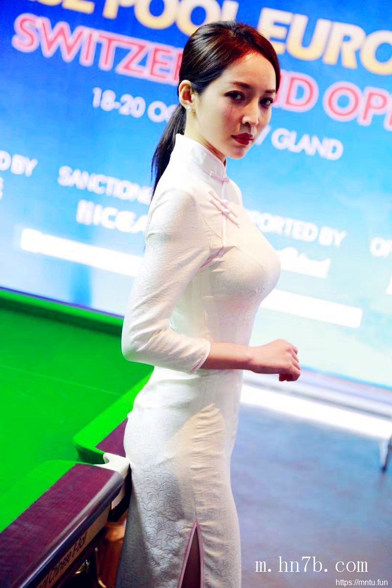 成熟街拍美女艺术图片大全