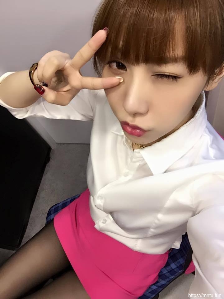 极品妹子图摄影艺术330期：放飞自己的心情