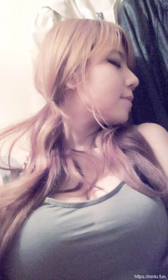 清纯靓丽的MM2019年12月17日摄影写真