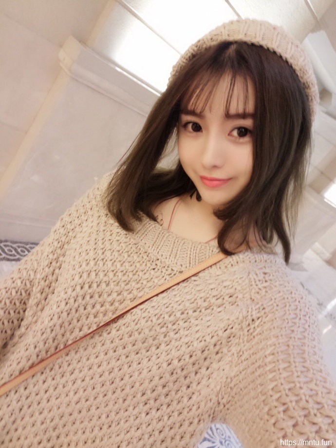 清纯靓丽的MM2019年12月17日摄影写真