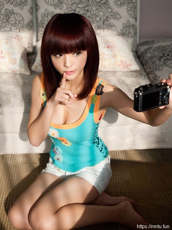 丽人MM动容面貌个性女神笑容如此甜美