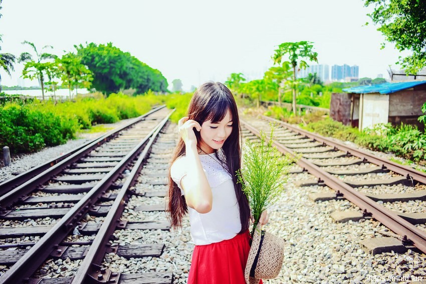 如诗如画校园清纯美女写真图片