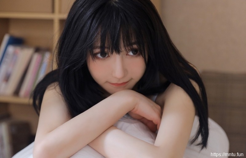 高甜少女香肩雪白莹润私房写真