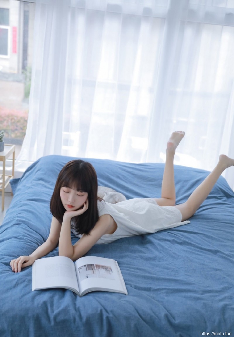 小姐姐肤白貌美小清新美女写真