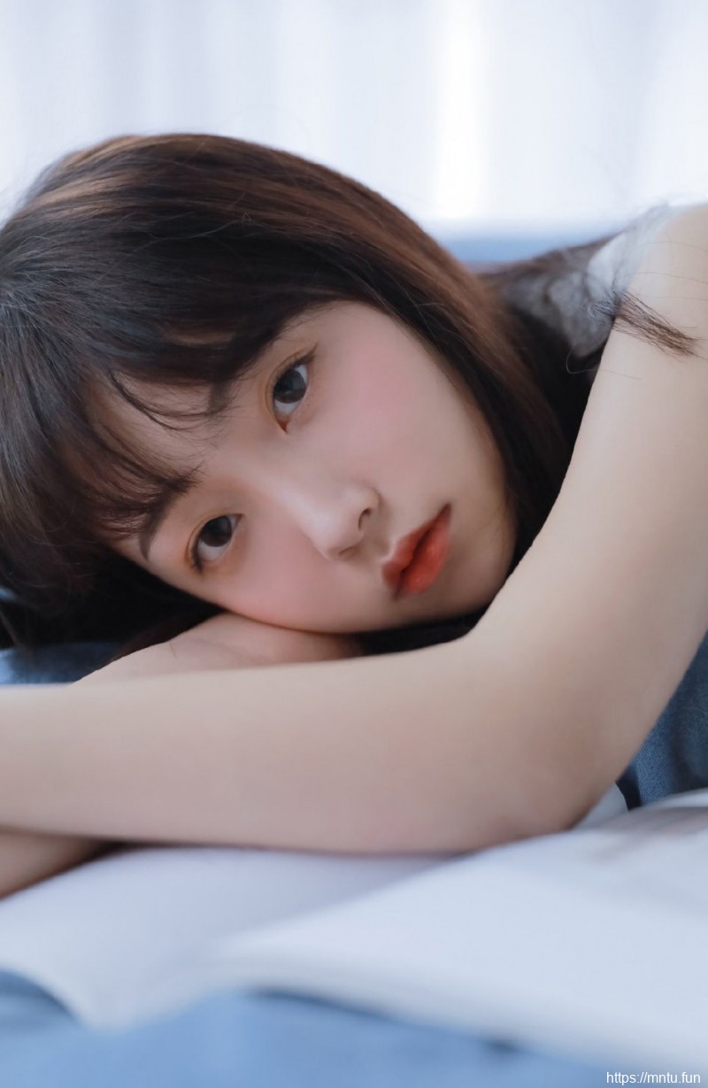 小姐姐肤白貌美小清新美女写真