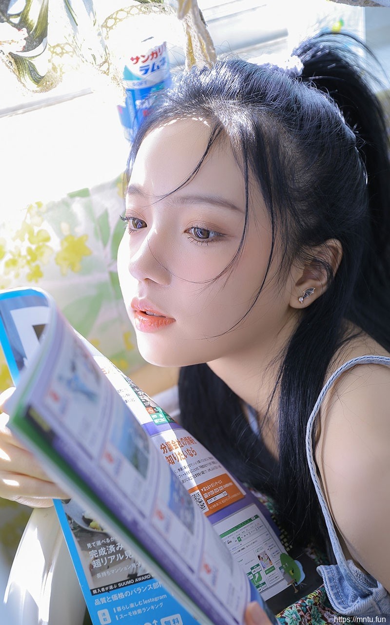 美女照片宅男女神肌肤莹白若雪气质出尘妹子图