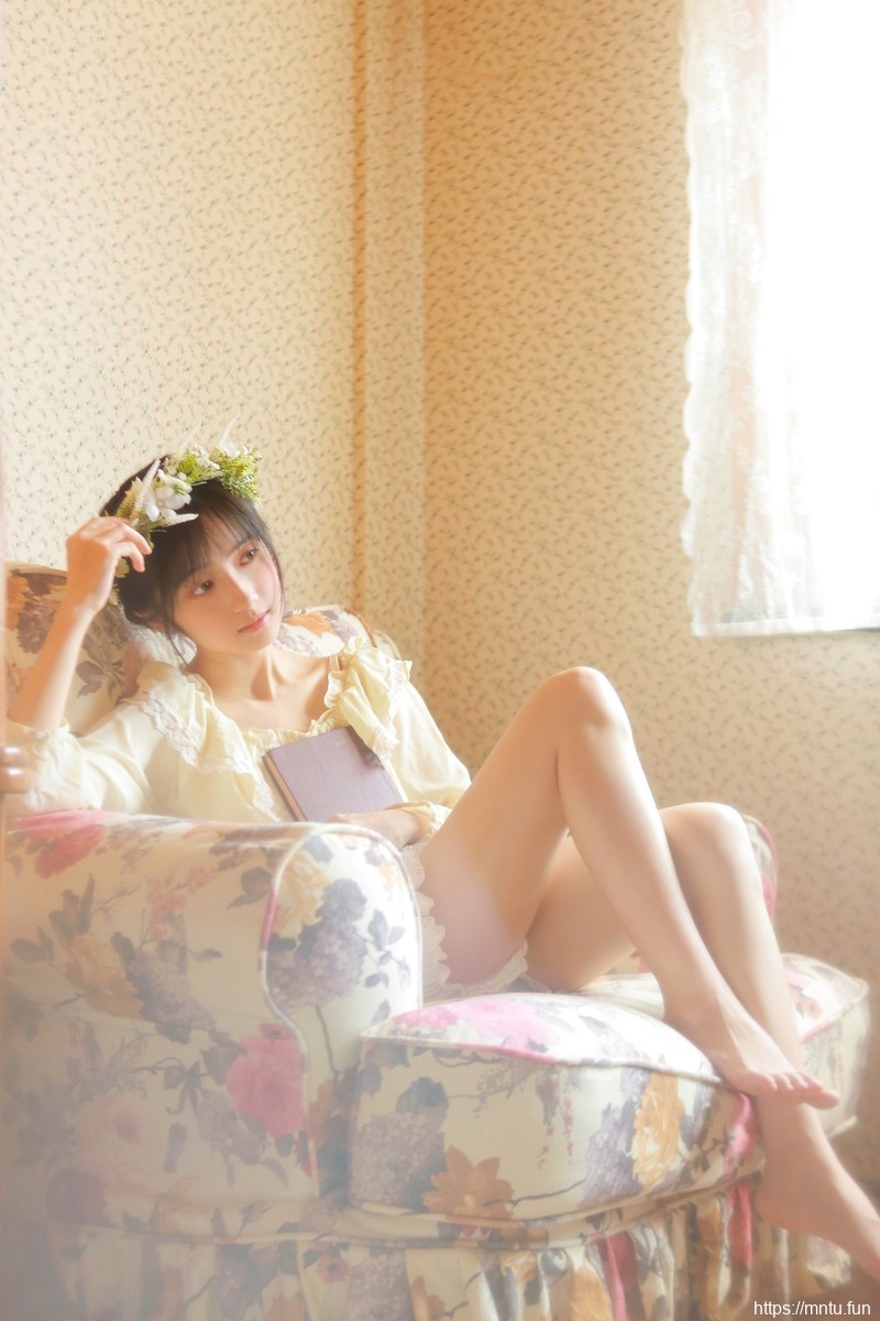 尤果网温婉小女人性格温柔无害撩人妹子图