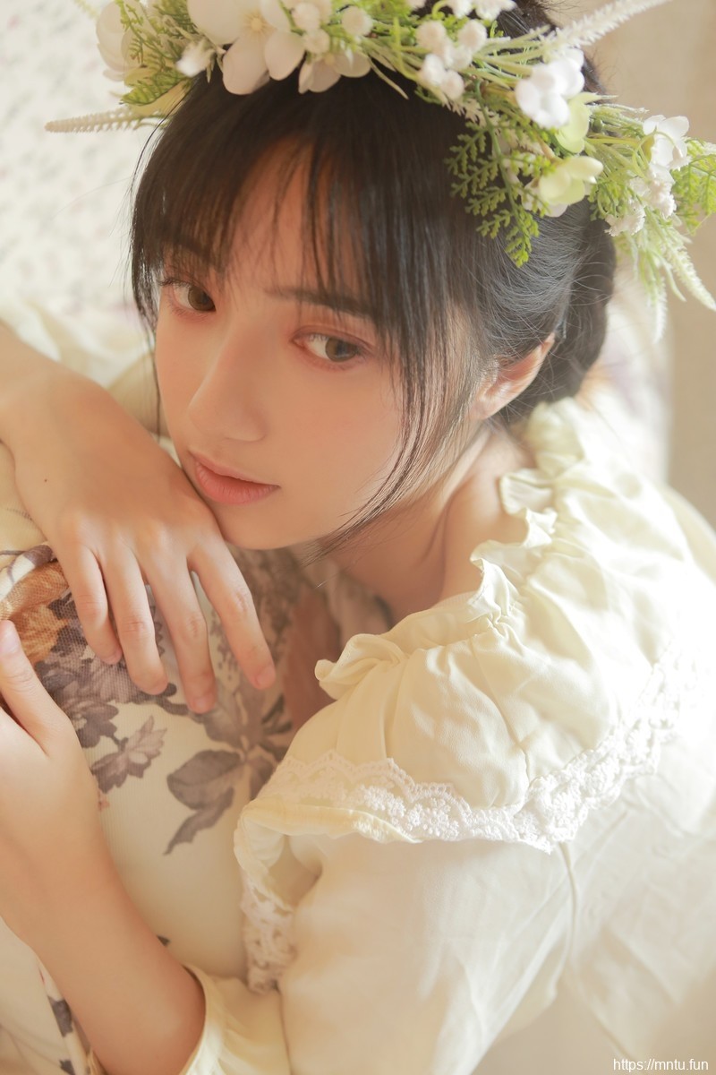 尤果网温婉小女人性格温柔无害撩人妹子图