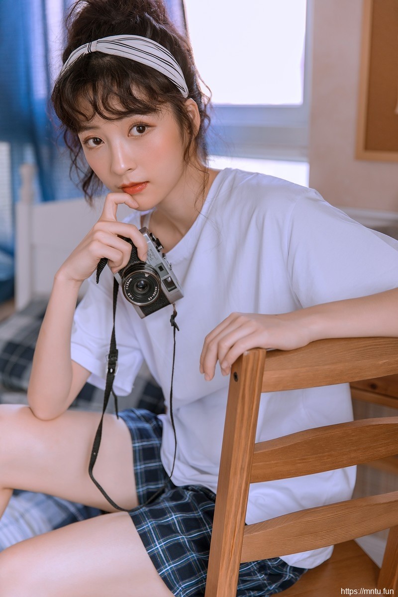 邻家小妹甜美可人私房写真集