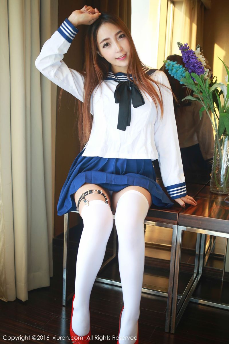 [XiuRen秀人网] 模特黄歆苑Chobits学生装制服诱惑+抹胸内衣写真 No.486