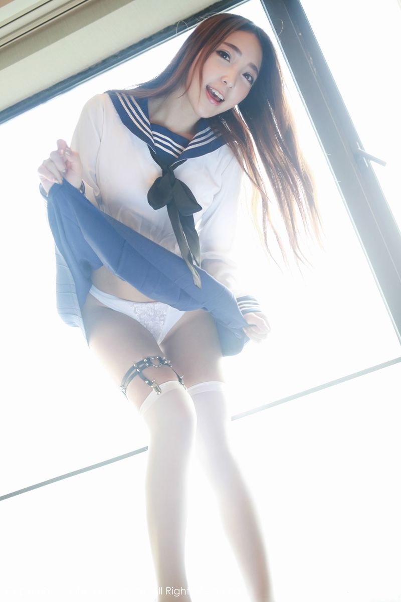 [XiuRen秀人网] 模特黄歆苑Chobits学生装制服诱惑+抹胸内衣写真 No.486