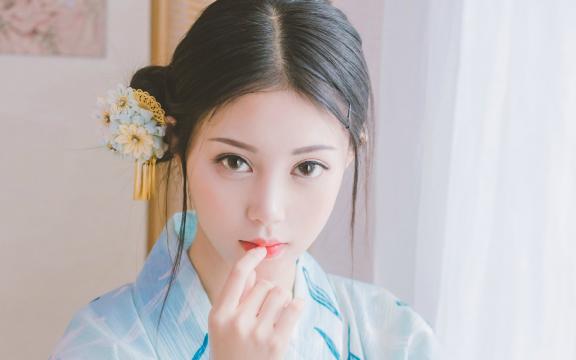 气质清新脱俗的和服妹子完美侧颜养眼美女写真