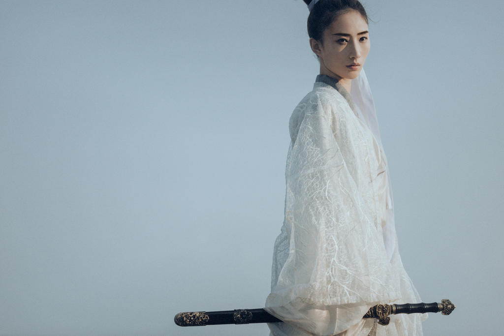 身材纤细窈窕的古装侠女英姿飒爽古风霸气图片