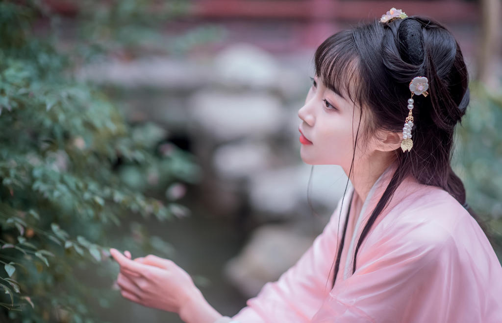 知性优雅的大家闺秀知书达理古风汉服图片