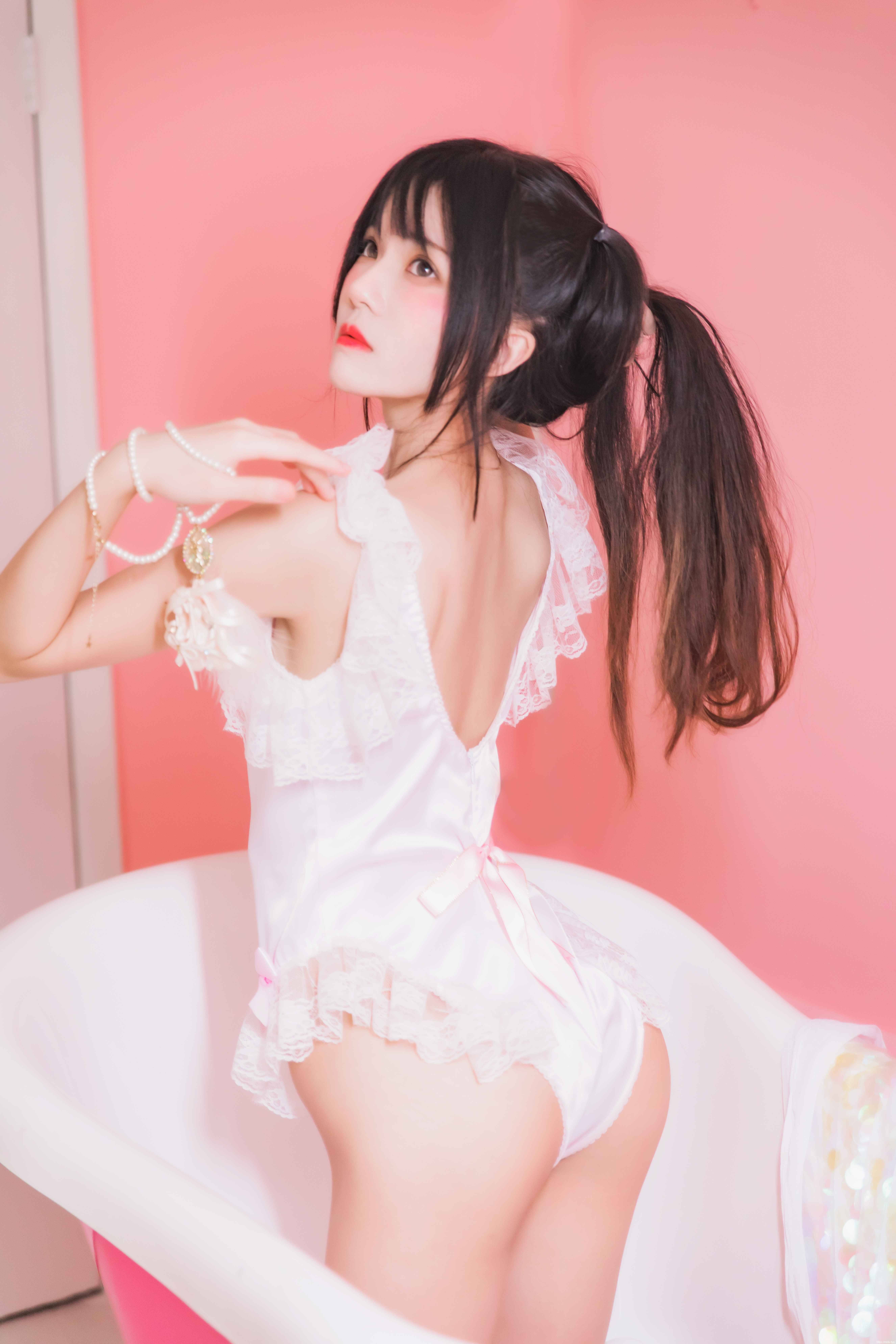 [桜桃喵] 冬眠系列-粉色浴缸