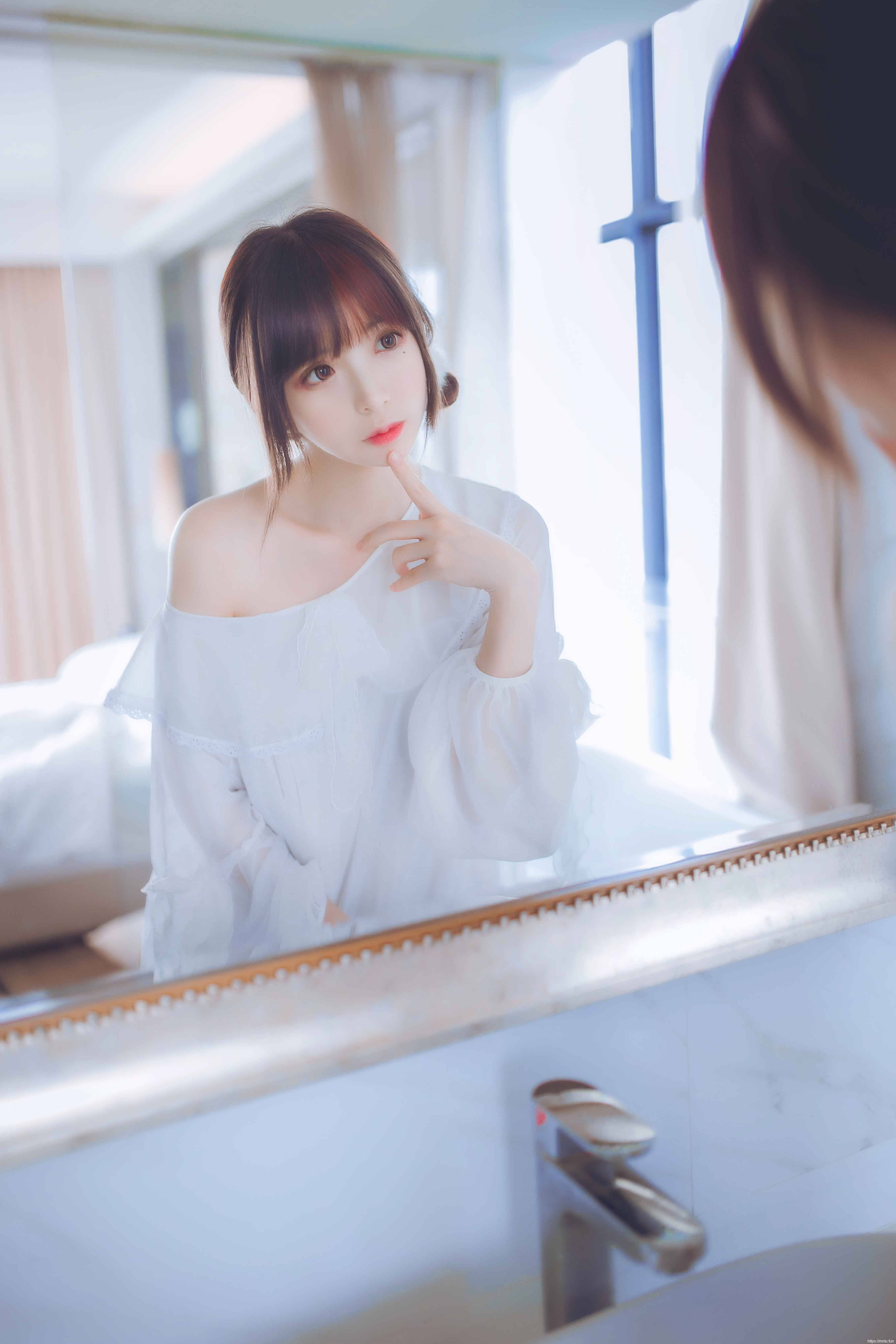 疯猫ss - 白色睡衣