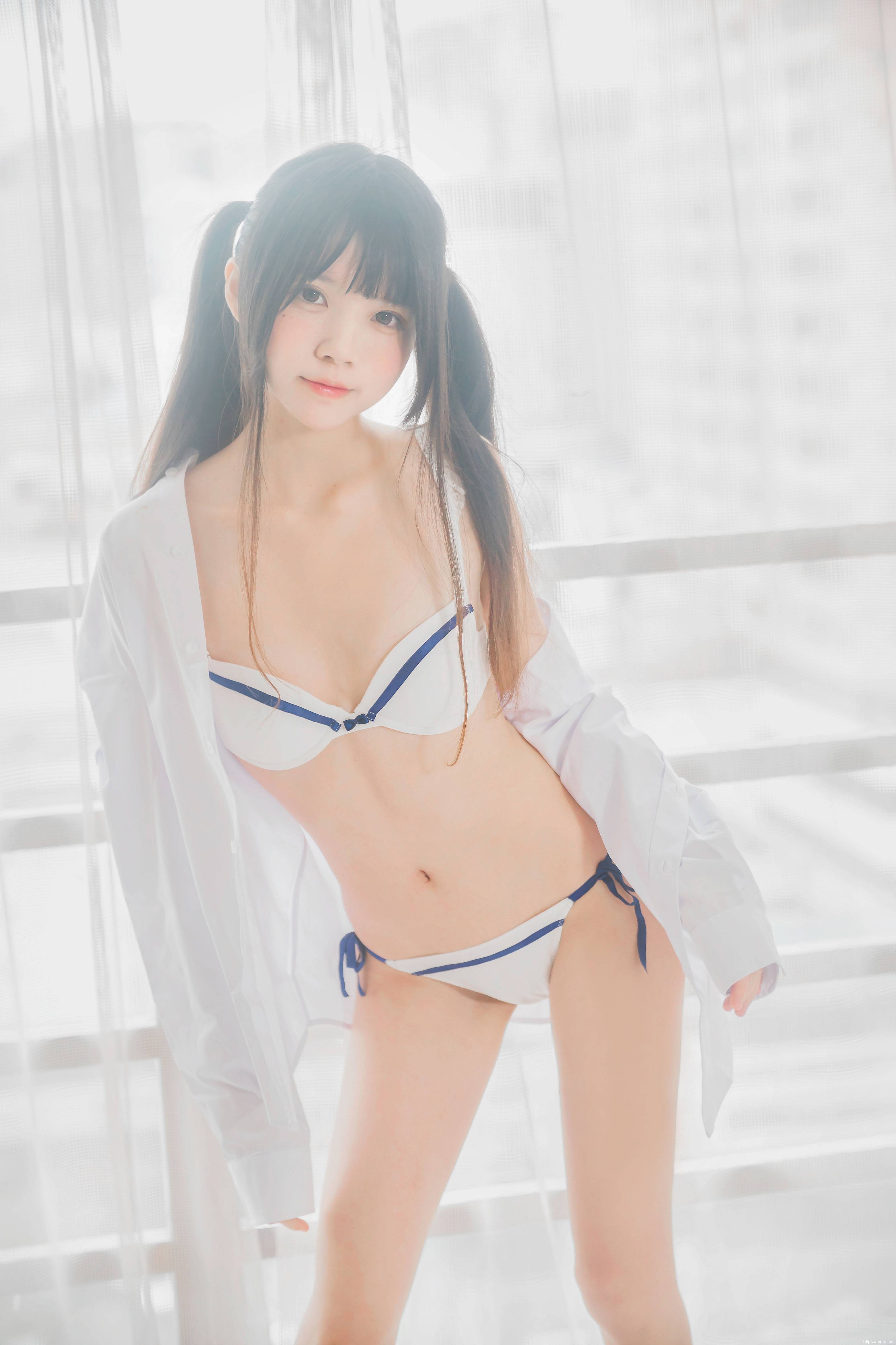 桜桃未熟-白衬衫双马尾（桜桃喵