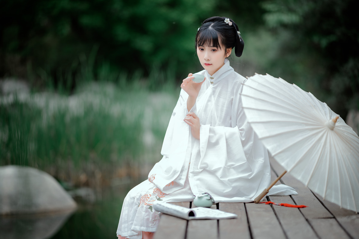 气质淡雅端庄的大家闺秀端庄大气唯美古风摄影图片