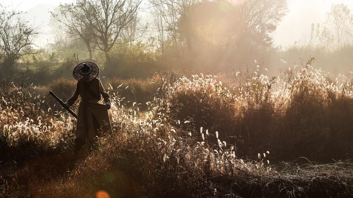 冷艳霸气的古装侠女森系唯美古装摄影图片