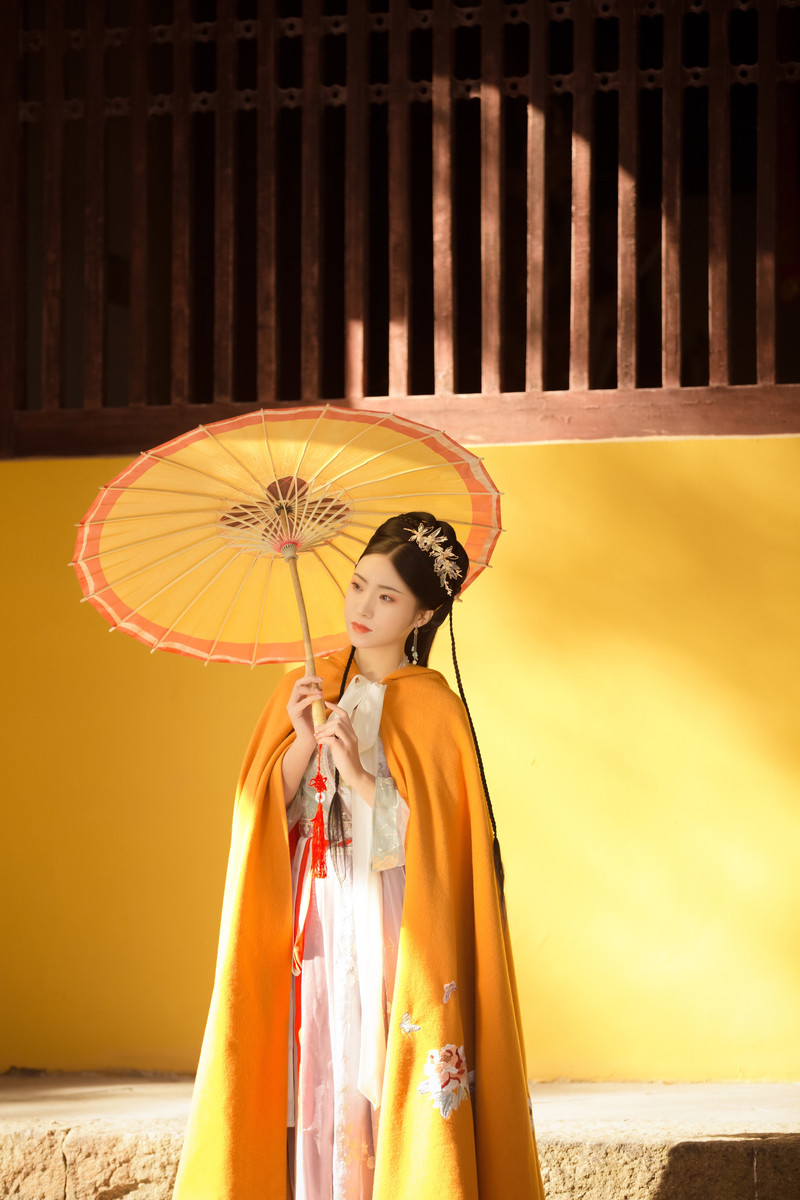 温柔娴淑的汉服美女气质纤尘不染唯美古风图片