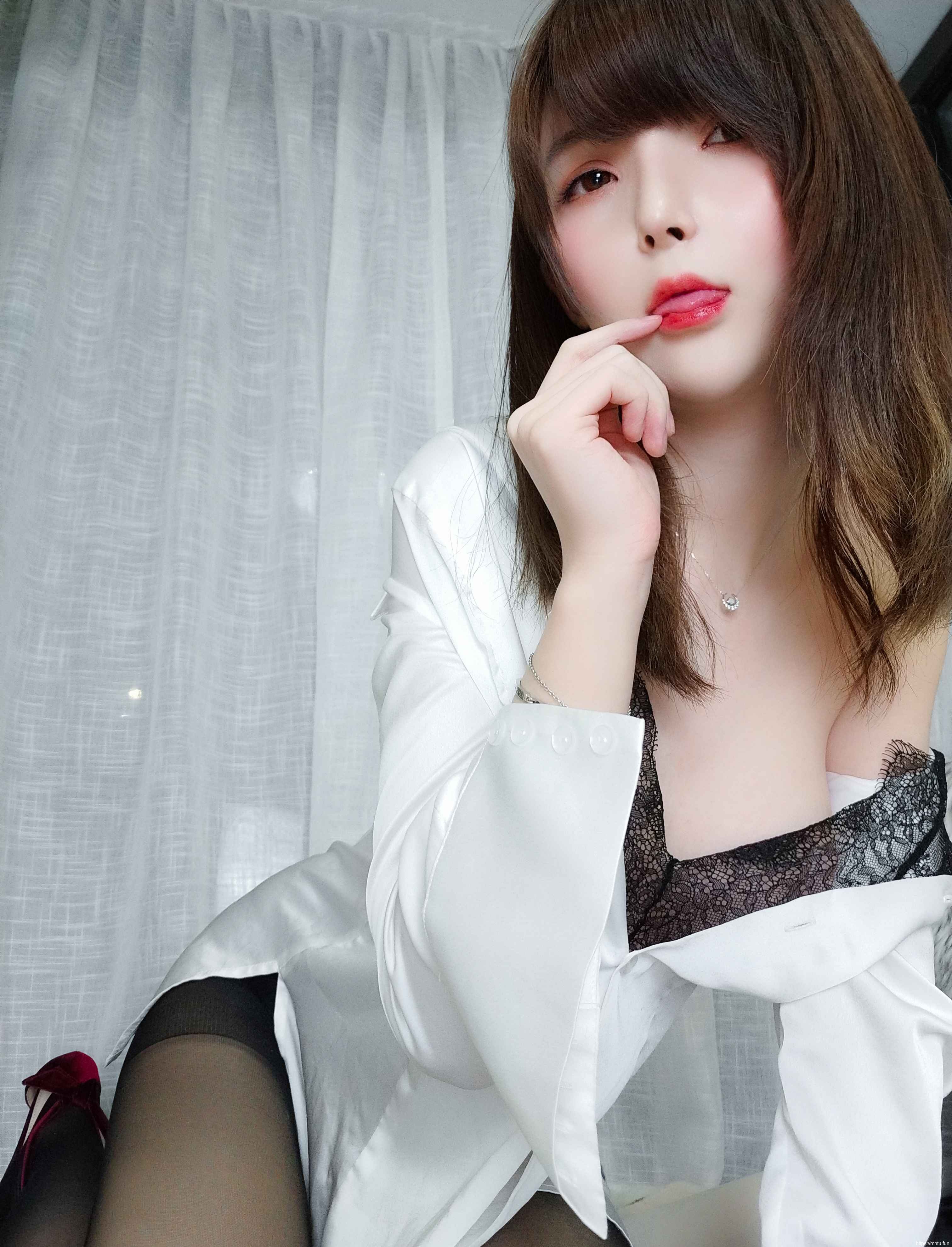 一小央泽 约会女友