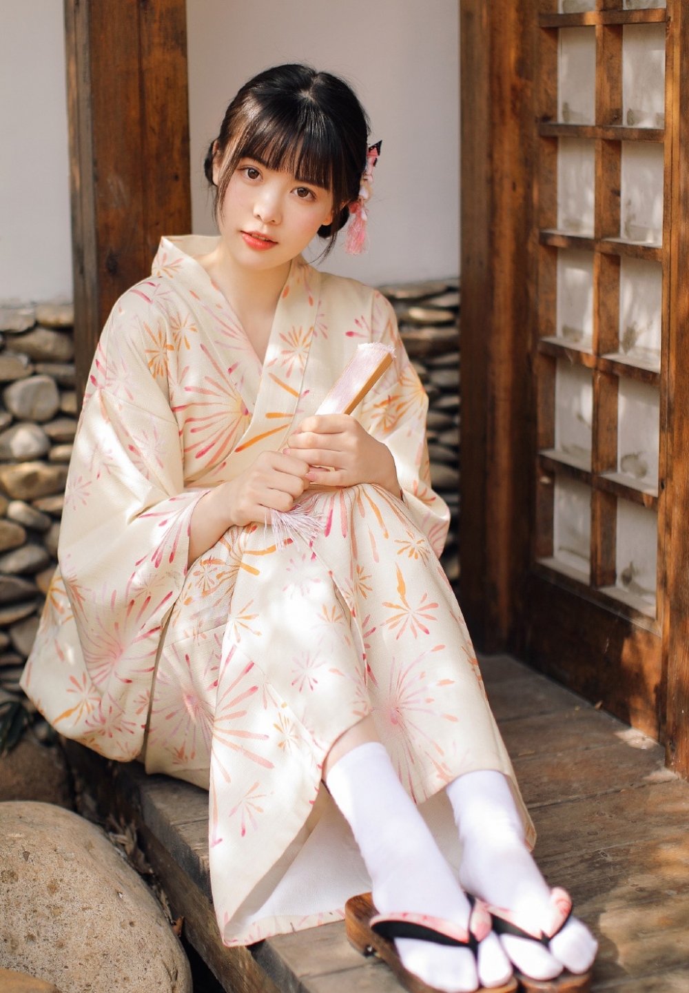 和服美女眼神魅惑撩人养眼古风摄影