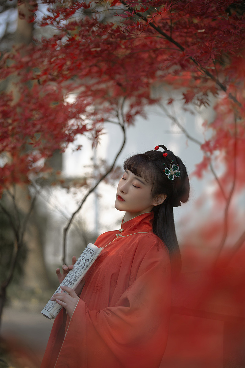 吾家有女初长成千娇百媚汉服写真摄影