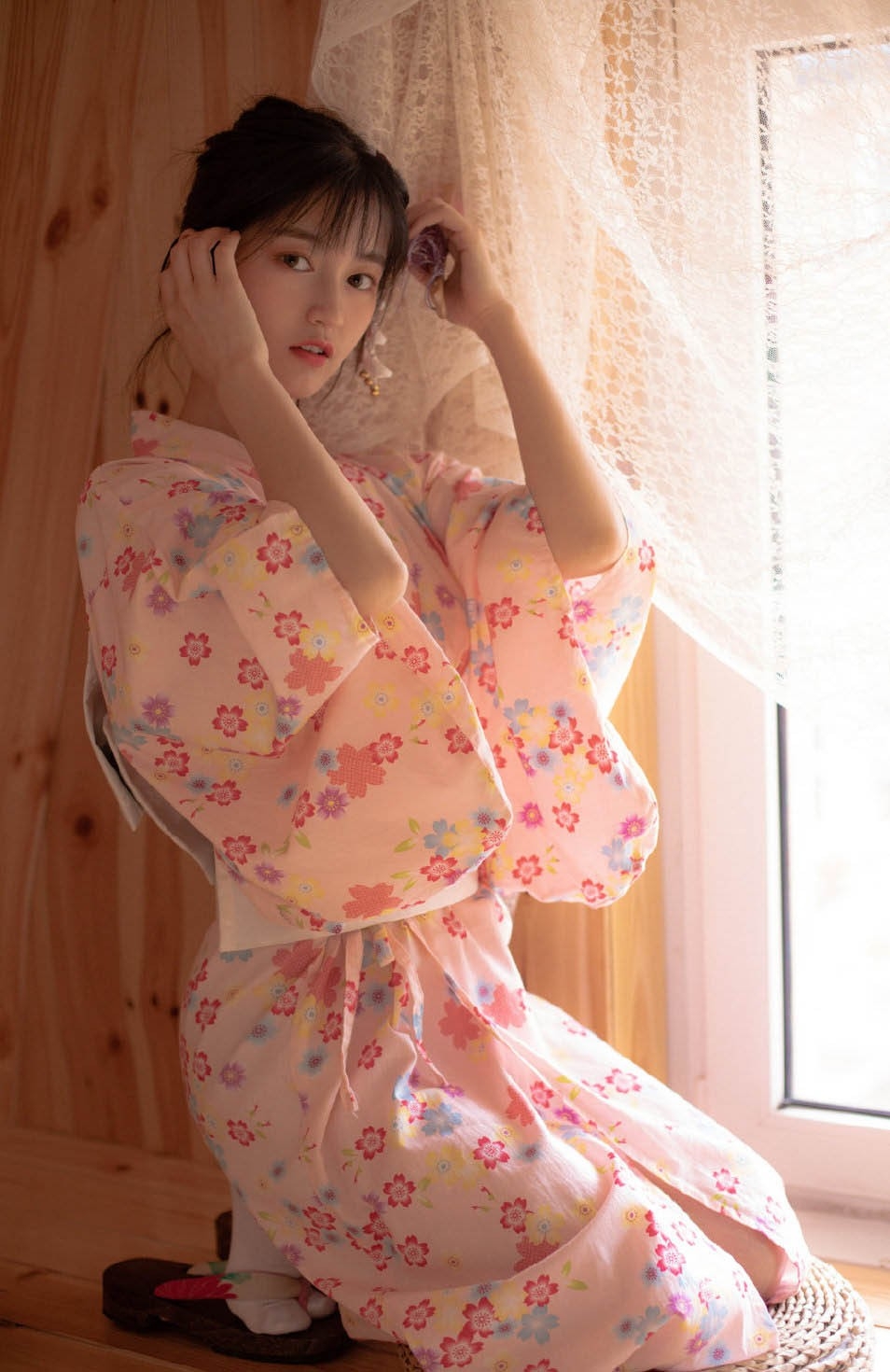 日系美女真空和服稚嫩诱人古风摄影