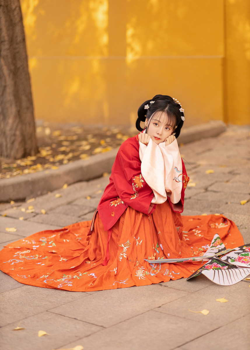 古装汉服美女温婉可人唯美古风摄影