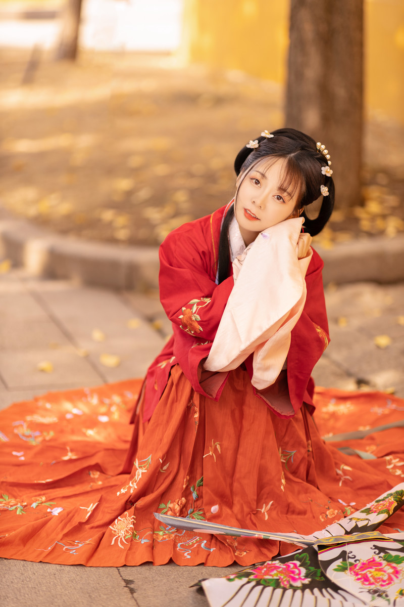 古装汉服美女温婉可人唯美古风摄影